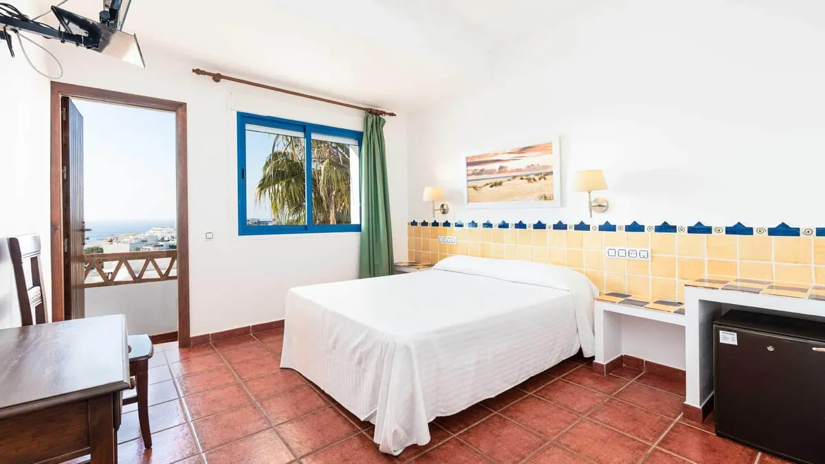 Habitación doble con vistas al mar