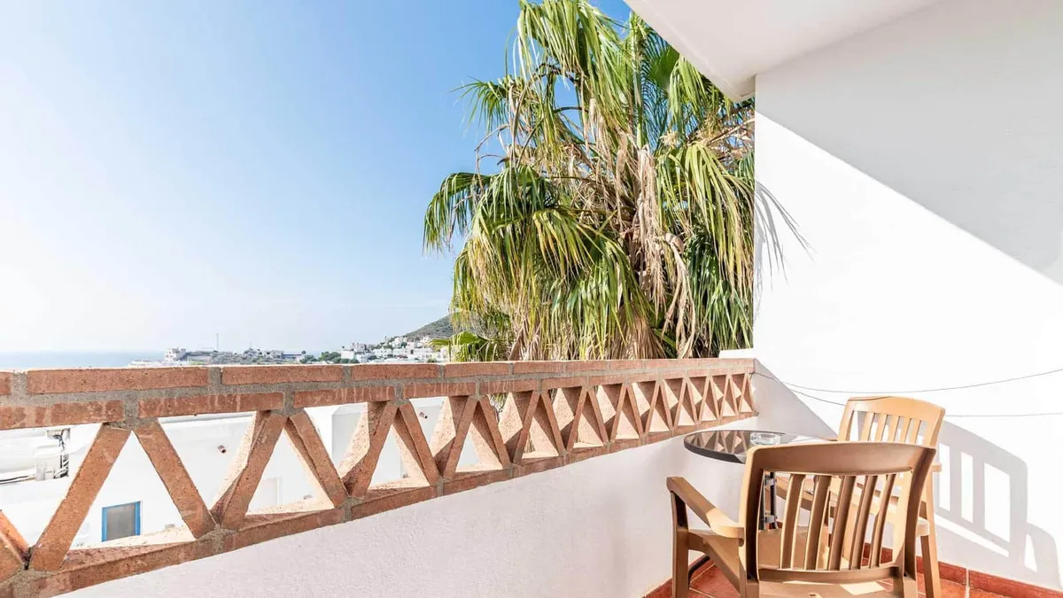 Terraza de la habitación doble con vistas al mar