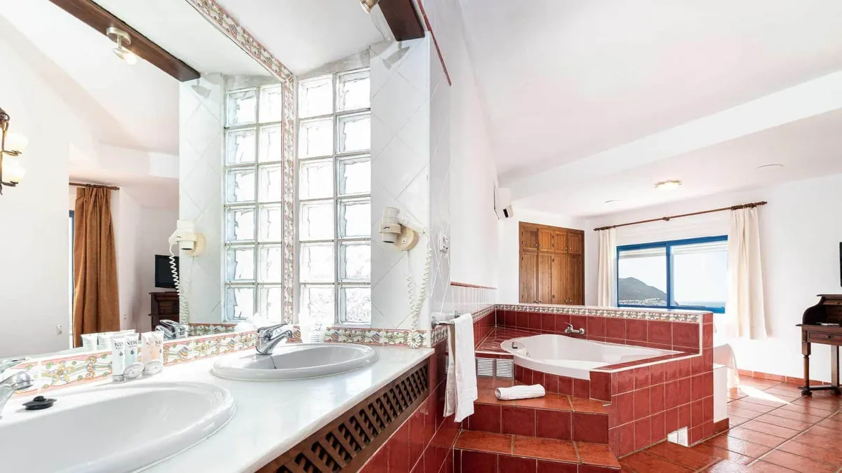 Baño de la Suite El Dorado